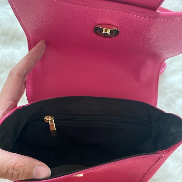 Peta & Jain Hot Pink Suede Crossbody Bag - Picture 4 of 5
